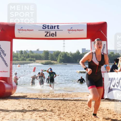 01.09.2024 - 17. Tribühne Triathlon Luisa Fischer http://msf.ph/oto/6926016 01.09.2024 10:53:58 Schwimmen 309, 335, 339, 348, 382, 423, 428 meine-sportfotos.de