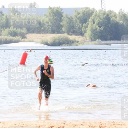 01.09.2024 - 17. Tribühne Triathlon Luisa Fischer http://msf.ph/oto/6926093 01.09.2024 10:54:17 Schwimmen 336, 386, 394, 395, 446 meine-sportfotos.de