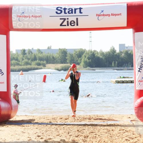 01.09.2024 - 17. Tribühne Triathlon Luisa Fischer http://msf.ph/oto/6926104 01.09.2024 10:54:20 Schwimmen 336, 394, 395, 446 meine-sportfotos.de