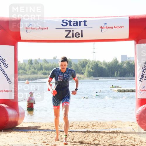 01.09.2024 - 17. Tribühne Triathlon Luisa Fischer http://msf.ph/oto/6926172 01.09.2024 10:54:53 Schwimmen 430 meine-sportfotos.de