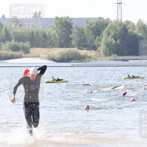 01.09.2024 - 17. Tribühne Triathlon Luisa Fischer http://msf.ph/oto/6926238 01.09.2024 10:55:38 Schwimmen 363, 433 meine-sportfotos.de