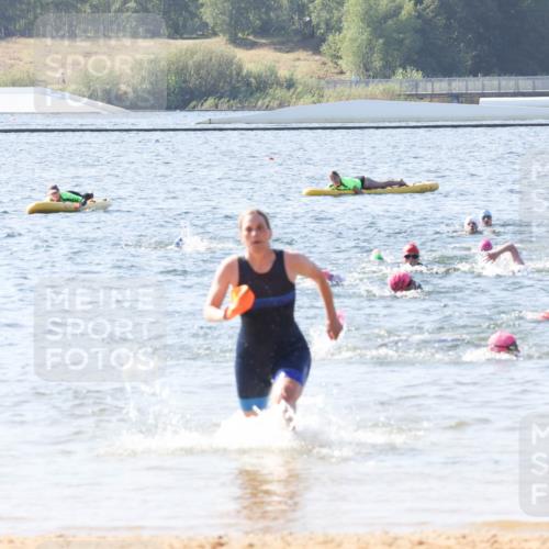01.09.2024 - 17. Tribühne Triathlon Luisa Fischer http://msf.ph/oto/6926258 01.09.2024 10:55:53 Schwimmen 372 meine-sportfotos.de