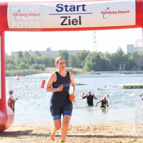 01.09.2024 - 17. Tribühne Triathlon Luisa Fischer http://msf.ph/oto/6926269 01.09.2024 10:55:59 Schwimmen 313, 372, 390 meine-sportfotos.de