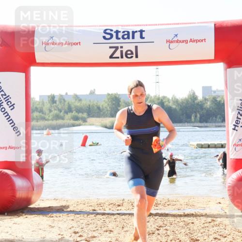 01.09.2024 - 17. Tribühne Triathlon Luisa Fischer http://msf.ph/oto/6926270 01.09.2024 10:56:00 Schwimmen 313, 372, 390, 399, 412 meine-sportfotos.de