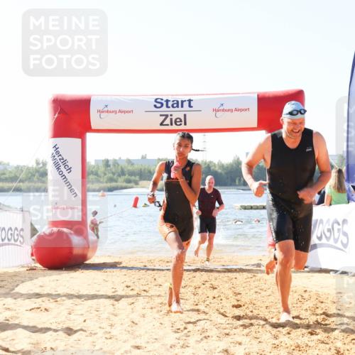 01.09.2024 - 17. Tribühne Triathlon Luisa Fischer http://msf.ph/oto/6926300 01.09.2024 10:56:09 Schwimmen 308, 313, 390, 399, 412, 426 meine-sportfotos.de