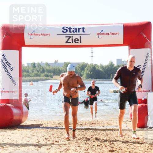 01.09.2024 - 17. Tribühne Triathlon Luisa Fischer http://msf.ph/oto/6926307 01.09.2024 10:56:11 Schwimmen 308, 313, 390, 399, 412, 426 meine-sportfotos.de