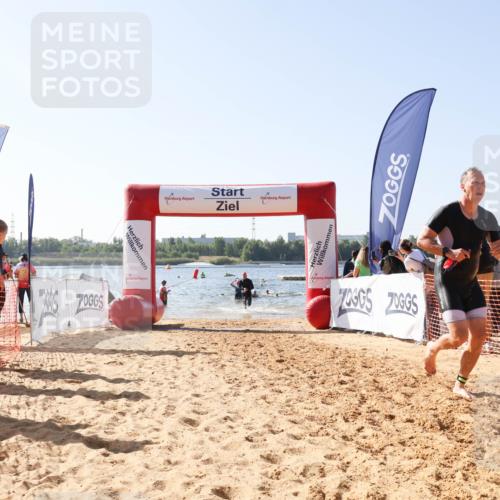 01.09.2024 - 17. Tribühne Triathlon Luisa Fischer http://msf.ph/oto/6926329 01.09.2024 10:56:15 Schwimmen 308, 313, 326, 390, 399, 412, 426 meine-sportfotos.de