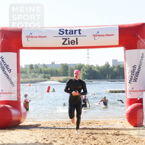01.09.2024 - 17. Tribühne Triathlon Luisa Fischer http://msf.ph/oto/6926340 01.09.2024 10:56:19 Schwimmen 308, 326, 332, 426, 1479 meine-sportfotos.de