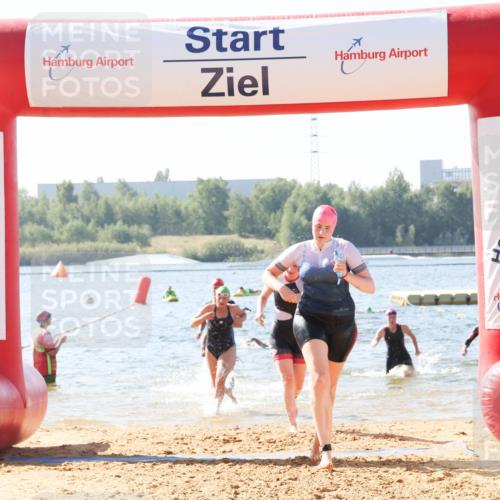 01.09.2024 - 17. Tribühne Triathlon Luisa Fischer http://msf.ph/oto/6926357 01.09.2024 10:56:24 Schwimmen 308, 326, 332, 342, 360, 417, 1479 meine-sportfotos.de
