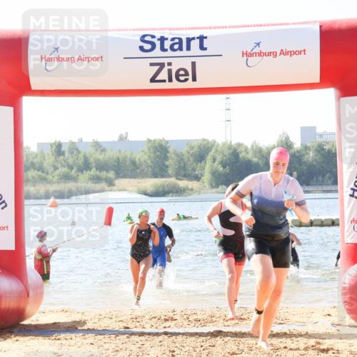 01.09.2024 - 17. Tribühne Triathlon Luisa Fischer http://msf.ph/oto/6926360 01.09.2024 10:56:25 Schwimmen 308, 326, 332, 342, 360, 417, 1479 meine-sportfotos.de