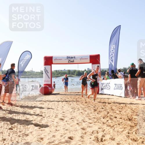 01.09.2024 - 17. Tribühne Triathlon Luisa Fischer http://msf.ph/oto/6926370 01.09.2024 10:56:28 Schwimmen 326, 332, 342, 360, 417, 1479 meine-sportfotos.de