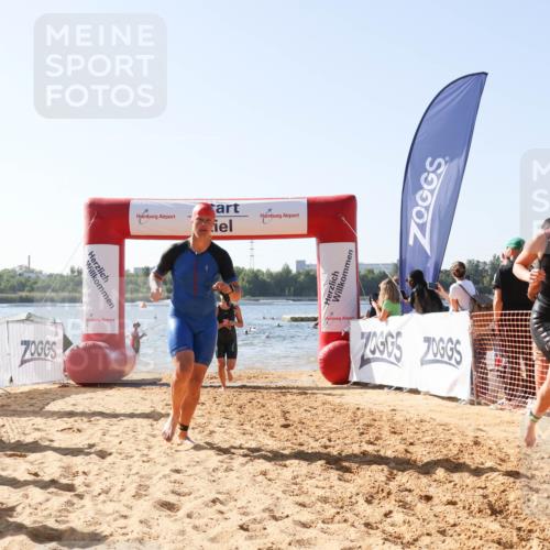 01.09.2024 - 17. Tribühne Triathlon Luisa Fischer http://msf.ph/oto/6926374 01.09.2024 10:56:32 Schwimmen 326, 332, 342, 360, 378, 417, 1479 meine-sportfotos.de