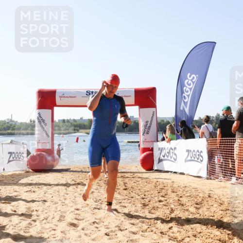 01.09.2024 - 17. Tribühne Triathlon Luisa Fischer http://msf.ph/oto/6926377 01.09.2024 10:56:33 Schwimmen 326, 332, 342, 360, 378, 417, 1479 meine-sportfotos.de