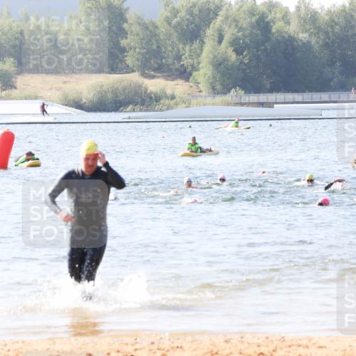 01.09.2024 - 17. Tribühne Triathlon Luisa Fischer http://msf.ph/oto/6926453 01.09.2024 10:57:13 Schwimmen 383, 416, 427 meine-sportfotos.de