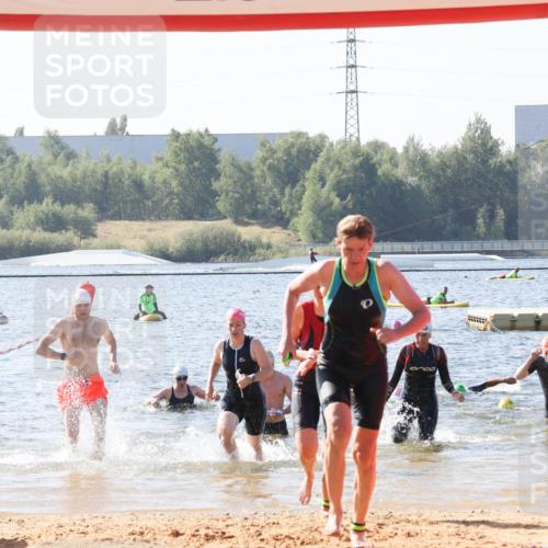 01.09.2024 - 17. Tribühne Triathlon Luisa Fischer http://msf.ph/oto/6926481 01.09.2024 10:57:47 Schwimmen 358, 373, 376, 408, 411, 431, 442 meine-sportfotos.de