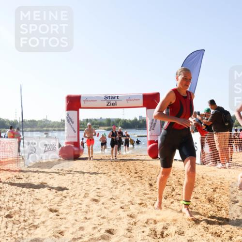 01.09.2024 - 17. Tribühne Triathlon Luisa Fischer http://msf.ph/oto/6926497 01.09.2024 10:57:52 Schwimmen 324, 358, 373, 376, 404, 408, 411, 431, 442 meine-sportfotos.de