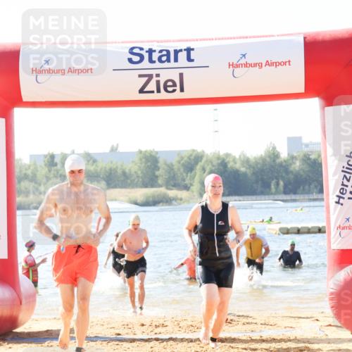 01.09.2024 - 17. Tribühne Triathlon Luisa Fischer http://msf.ph/oto/6926499 01.09.2024 10:57:53 Schwimmen 324, 358, 373, 376, 404, 408, 411, 415, 431, 442 meine-sportfotos.de
