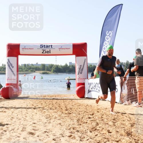 01.09.2024 - 17. Tribühne Triathlon Luisa Fischer http://msf.ph/oto/6926553 01.09.2024 10:58:08 Schwimmen 315, 324, 387, 415, 425 meine-sportfotos.de