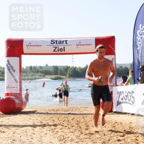 01.09.2024 - 17. Tribühne Triathlon Luisa Fischer http://msf.ph/oto/6926598 01.09.2024 10:58:49 Schwimmen 60, 400, 420 meine-sportfotos.de