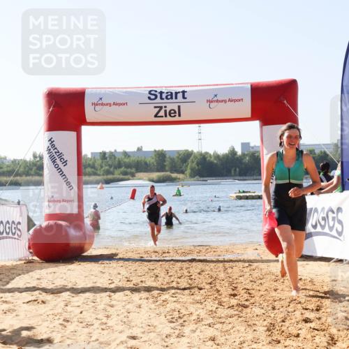 01.09.2024 - 17. Tribühne Triathlon Luisa Fischer http://msf.ph/oto/6926613 01.09.2024 10:58:54 Schwimmen 60, 400, 420 meine-sportfotos.de