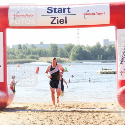 01.09.2024 - 17. Tribühne Triathlon Luisa Fischer http://msf.ph/oto/6926622 01.09.2024 10:58:56 Schwimmen 60, 400, 420, 434 meine-sportfotos.de