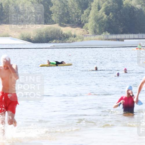 01.09.2024 - 17. Tribühne Triathlon Luisa Fischer http://msf.ph/oto/6926674 01.09.2024 10:59:18 Schwimmen 333, 429 meine-sportfotos.de