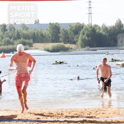 01.09.2024 - 17. Tribühne Triathlon Luisa Fischer http://msf.ph/oto/6926684 01.09.2024 10:59:20 Schwimmen 333, 405, 429 meine-sportfotos.de