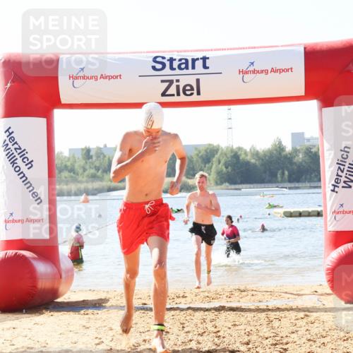 01.09.2024 - 17. Tribühne Triathlon Luisa Fischer http://msf.ph/oto/6926692 01.09.2024 10:59:22 Schwimmen 333, 405, 429 meine-sportfotos.de