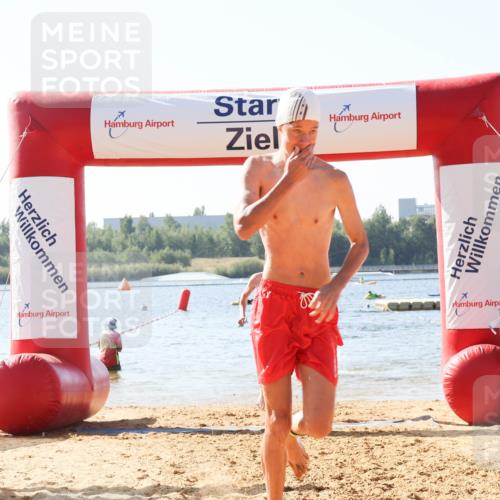 01.09.2024 - 17. Tribühne Triathlon Luisa Fischer http://msf.ph/oto/6926695 01.09.2024 10:59:22 Schwimmen 333, 405, 429 meine-sportfotos.de