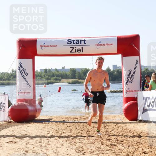 01.09.2024 - 17. Tribühne Triathlon Luisa Fischer http://msf.ph/oto/6926704 01.09.2024 10:59:24 Schwimmen 333, 405, 429 meine-sportfotos.de