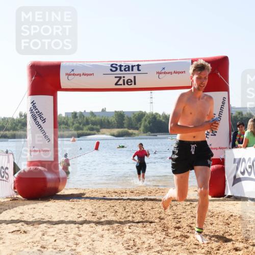 01.09.2024 - 17. Tribühne Triathlon Luisa Fischer http://msf.ph/oto/6926706 01.09.2024 10:59:25 Schwimmen 333, 405, 429 meine-sportfotos.de