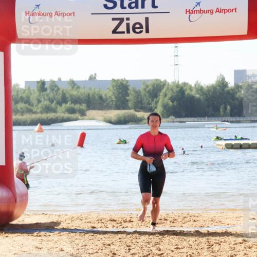 01.09.2024 - 17. Tribühne Triathlon Luisa Fischer http://msf.ph/oto/6926714 01.09.2024 10:59:27 Schwimmen 333, 405, 429 meine-sportfotos.de