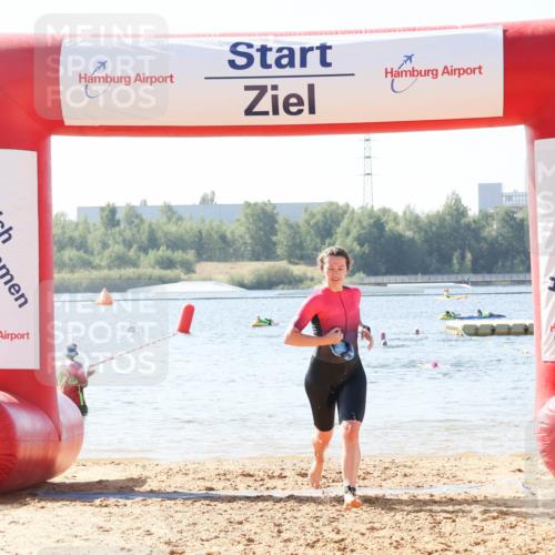 01.09.2024 - 17. Tribühne Triathlon Luisa Fischer http://msf.ph/oto/6926717 01.09.2024 10:59:28 Schwimmen 333, 405, 429 meine-sportfotos.de