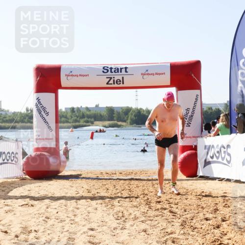 01.09.2024 - 17. Tribühne Triathlon Luisa Fischer http://msf.ph/oto/6926781 01.09.2024 11:00:02 Schwimmen 443 meine-sportfotos.de