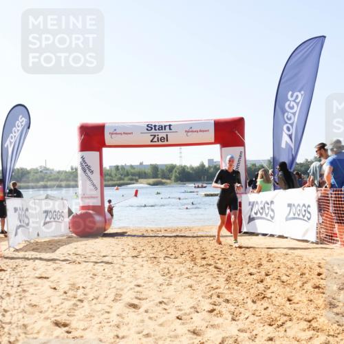 01.09.2024 - 17. Tribühne Triathlon Luisa Fischer http://msf.ph/oto/6926824 01.09.2024 11:00:17 Schwimmen 441 meine-sportfotos.de