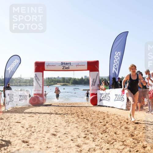 01.09.2024 - 17. Tribühne Triathlon Luisa Fischer http://msf.ph/oto/6926863 01.09.2024 11:00:38 Schwimmen 380, 422, 444 meine-sportfotos.de