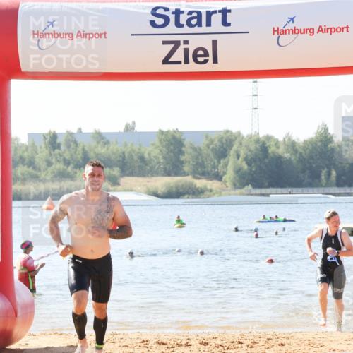 01.09.2024 - 17. Tribühne Triathlon Luisa Fischer http://msf.ph/oto/6926871 01.09.2024 11:00:42 Schwimmen 380, 422, 444 meine-sportfotos.de