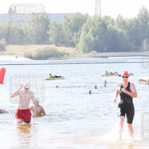 01.09.2024 - 17. Tribühne Triathlon Luisa Fischer http://msf.ph/oto/6926904 01.09.2024 11:01:07 Schwimmen 393 meine-sportfotos.de