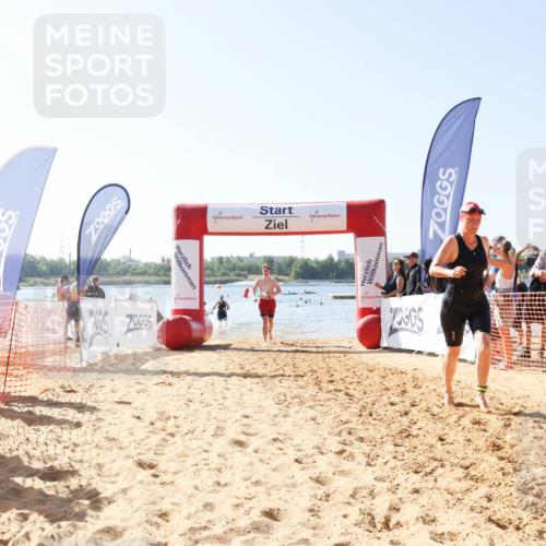 01.09.2024 - 17. Tribühne Triathlon Luisa Fischer http://msf.ph/oto/6926931 01.09.2024 11:01:16 Schwimmen 322, 350, 393, 403 meine-sportfotos.de