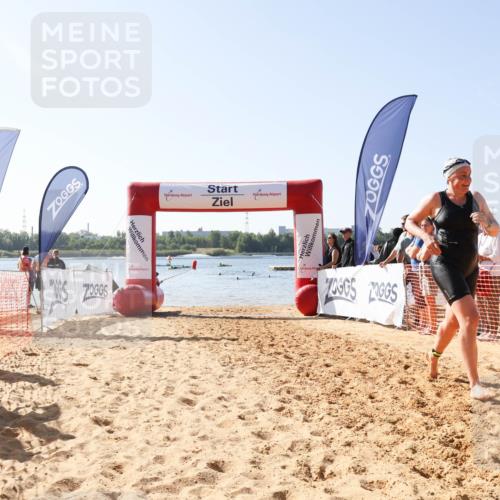 01.09.2024 - 17. Tribühne Triathlon Luisa Fischer http://msf.ph/oto/6926967 01.09.2024 11:01:25 Schwimmen 322, 350, 403 meine-sportfotos.de