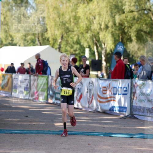 01.09.2024 - 17. Tribühne Triathlon Michael Strokosch http://msf.ph/oto/6930732 01.09.2024 09:46:10 Ziel 111 meine-sportfotos.de