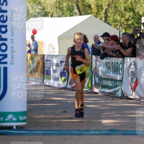 01.09.2024 - 17. Tribühne Triathlon Michael Strokosch http://msf.ph/oto/6930819 01.09.2024 09:47:38 Ziel 67, 89, 90, 106 meine-sportfotos.de