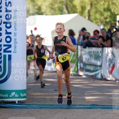 01.09.2024 - 17. Tribühne Triathlon Michael Strokosch http://msf.ph/oto/6930825 01.09.2024 09:47:39 Ziel 67, 89, 90, 106, 119 meine-sportfotos.de