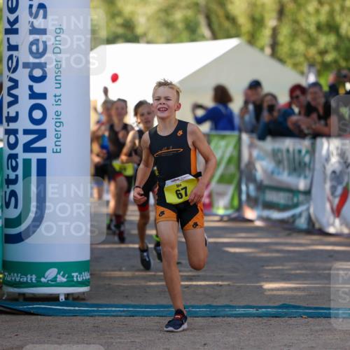 01.09.2024 - 17. Tribühne Triathlon Michael Strokosch http://msf.ph/oto/6930826 01.09.2024 09:47:39 Ziel 67, 89, 90, 106, 119 meine-sportfotos.de