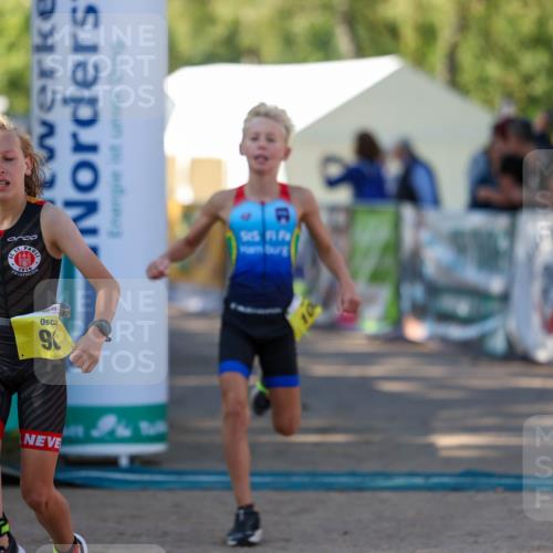 01.09.2024 - 17. Tribühne Triathlon Michael Strokosch http://msf.ph/oto/6930844 01.09.2024 09:47:42 Ziel 67, 71, 89, 90, 106, 119 meine-sportfotos.de