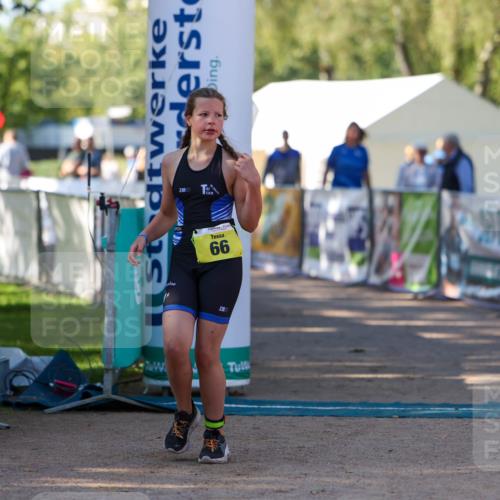 01.09.2024 - 17. Tribühne Triathlon Michael Strokosch http://msf.ph/oto/6930891 01.09.2024 09:47:52 Ziel 66, 71, 131 meine-sportfotos.de