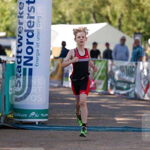 01.09.2024 - 17. Tribühne Triathlon Michael Strokosch http://msf.ph/oto/6930957 01.09.2024 09:49:18 Ziel 65, 133 meine-sportfotos.de