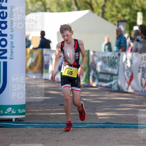 01.09.2024 - 17. Tribühne Triathlon Michael Strokosch http://msf.ph/oto/6930970 01.09.2024 09:49:25 Ziel 65, 68 meine-sportfotos.de