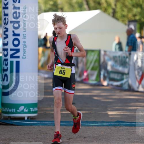 01.09.2024 - 17. Tribühne Triathlon Michael Strokosch http://msf.ph/oto/6930973 01.09.2024 09:49:26 Ziel 62, 65, 68 meine-sportfotos.de