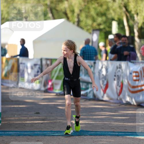 01.09.2024 - 17. Tribühne Triathlon Michael Strokosch http://msf.ph/oto/6930988 01.09.2024 09:49:29 Ziel 62, 65, 68 meine-sportfotos.de